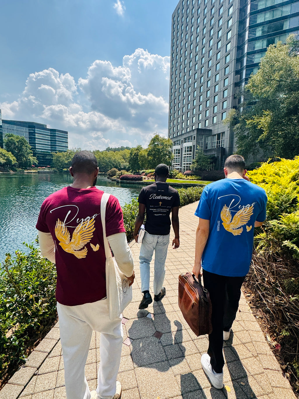 BURGUNDY DOVE RYGO TEE